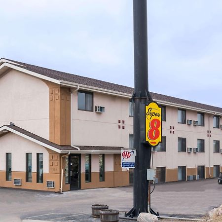 Super 8 By Wyndham Bismarck Hotel Exterior photo